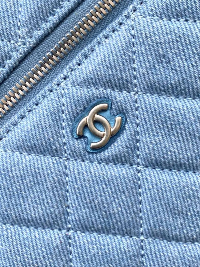 Chanel CLUTCH WITH CHAIN Denim AP4407 blue