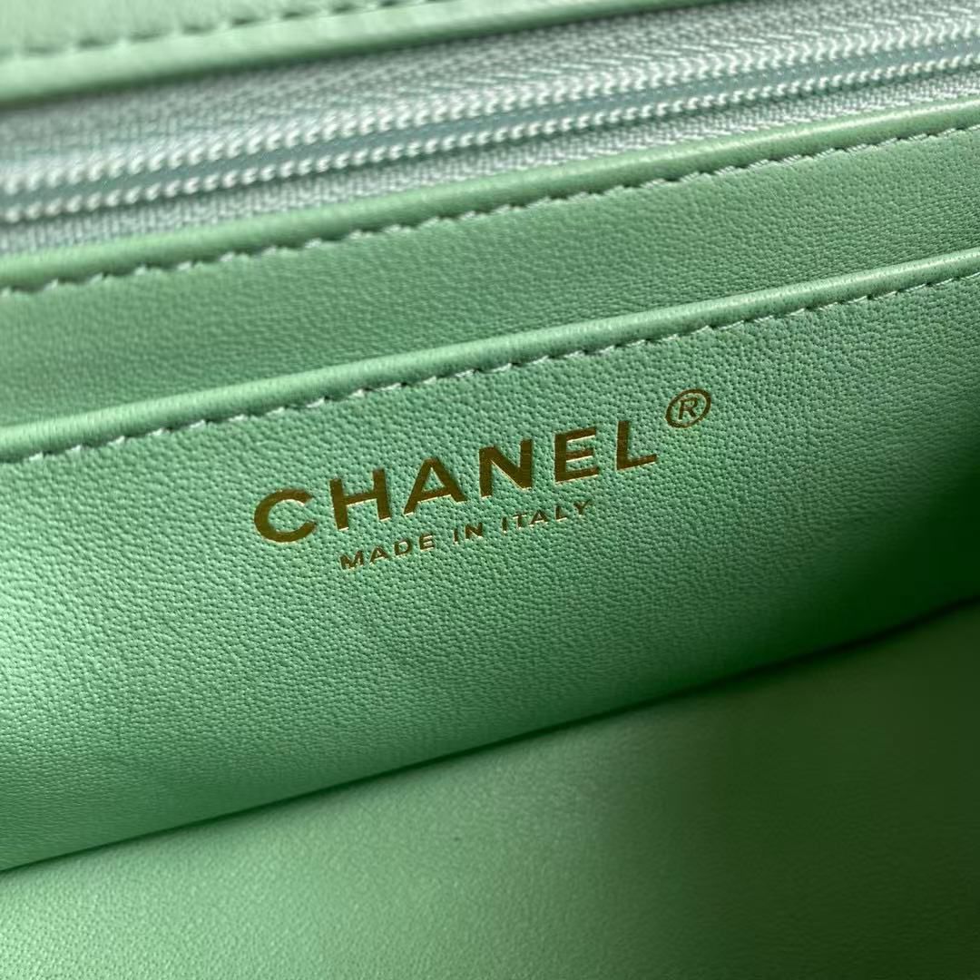 CHANEL CLASSIC 11.12 HANDBAG A01116 Light Green CHANEL CLASSIC 11.12 HANDBAG A01116 Light Green