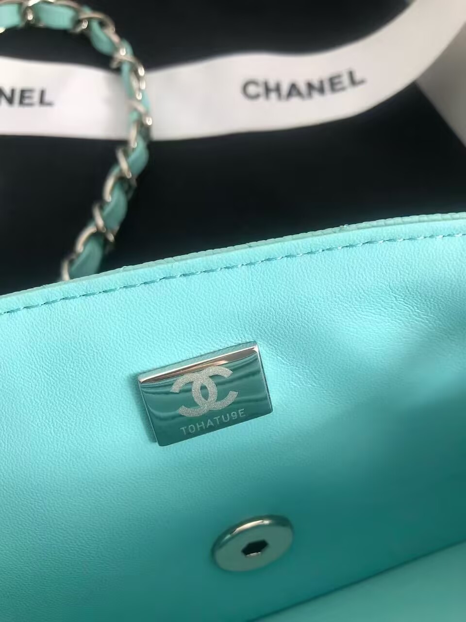 Chanel Flap Shoulder Bag Grained Calfskin Caviar Leather A01116 silver-Tone Metal sky blue Chanel Flap Shoulder Bag Grained Calfskin Caviar Leather A01116 silver-Tone Metal sky blue