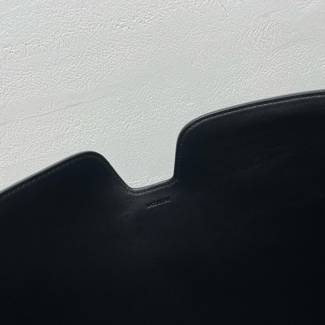 Celine MEDIUM CAMILLE 16 SOFT BAG IN SMOOTH CALFSKIN 119563 black