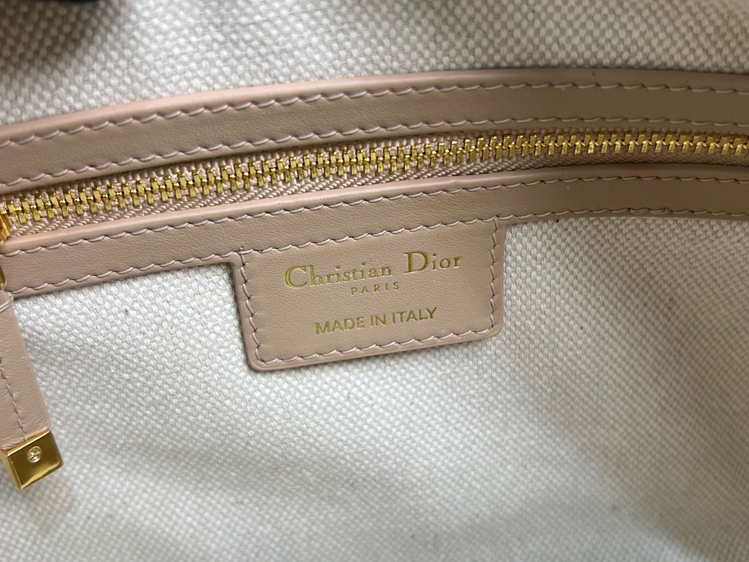 Dior Groove 16 Bag Natural Dior Oblique Jacquard M1364UTZ