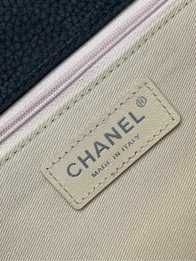 Chanel MAXI FLAP BAG Shoulder Bag AS6068 black