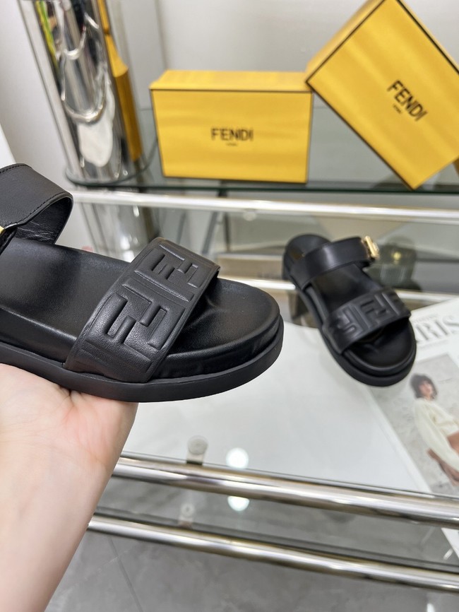 Fendi WOMENS SANDAL 44967-5