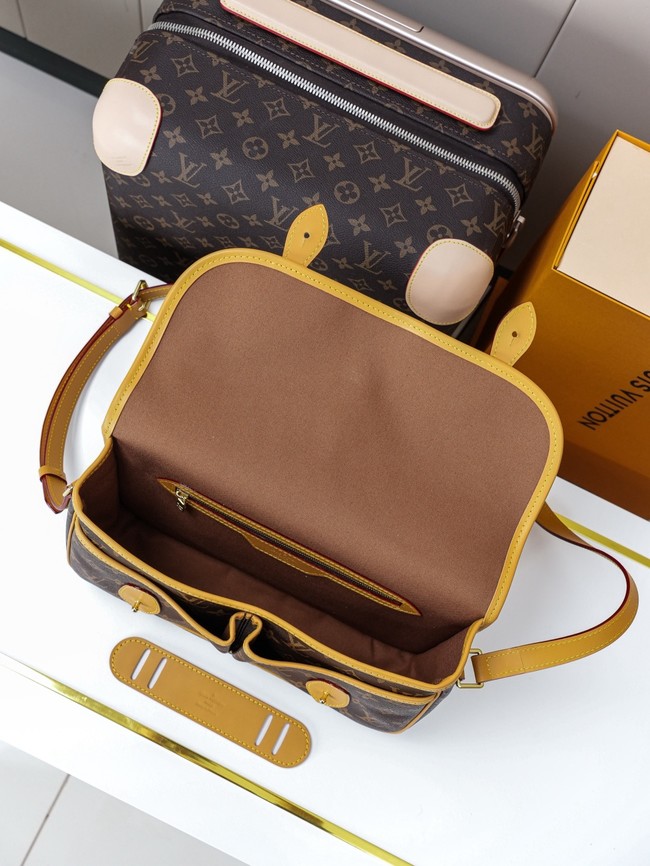 Louis Vuitton Monogram Canvas M42247 brown