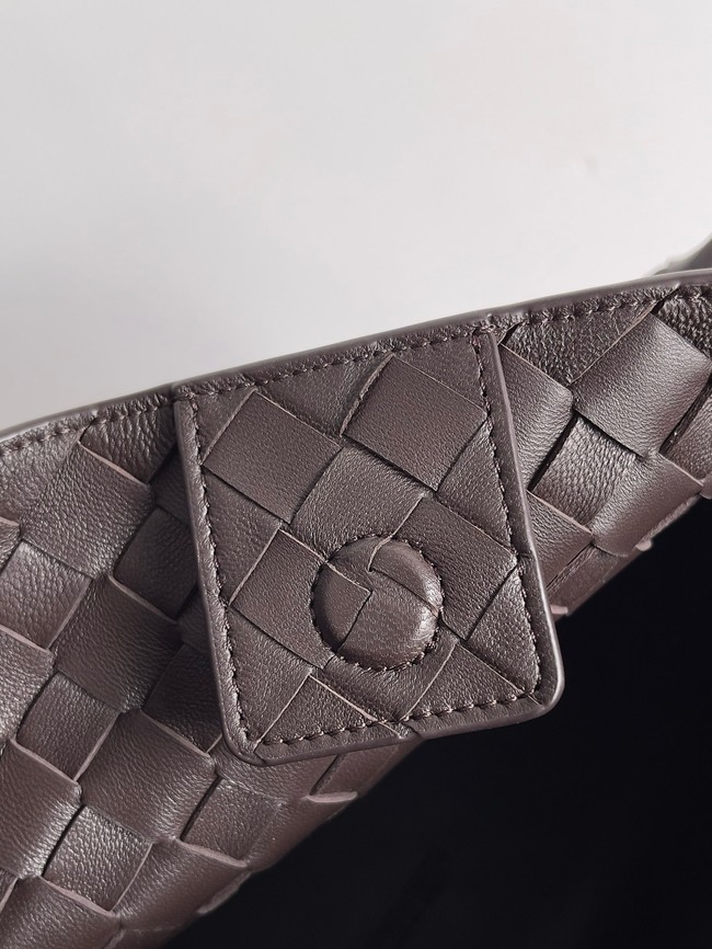 Bottega Veneta Parachute 826212 Fondant& Brass finish
