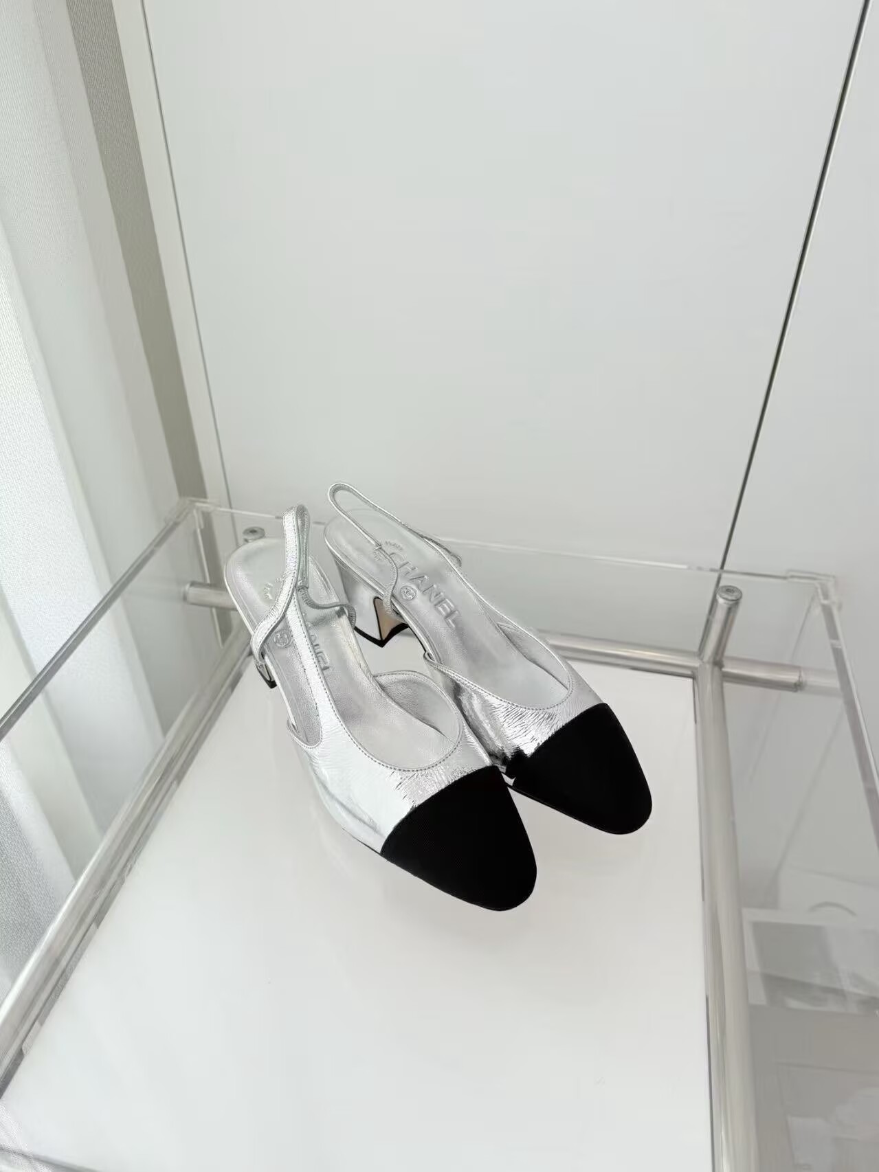 Chanel Sandals Calfskin Shoes 6.5CM Heels 63013 Silver Chanel Sandals Calfskin Shoes 6.5CM Heels 63013 Silver