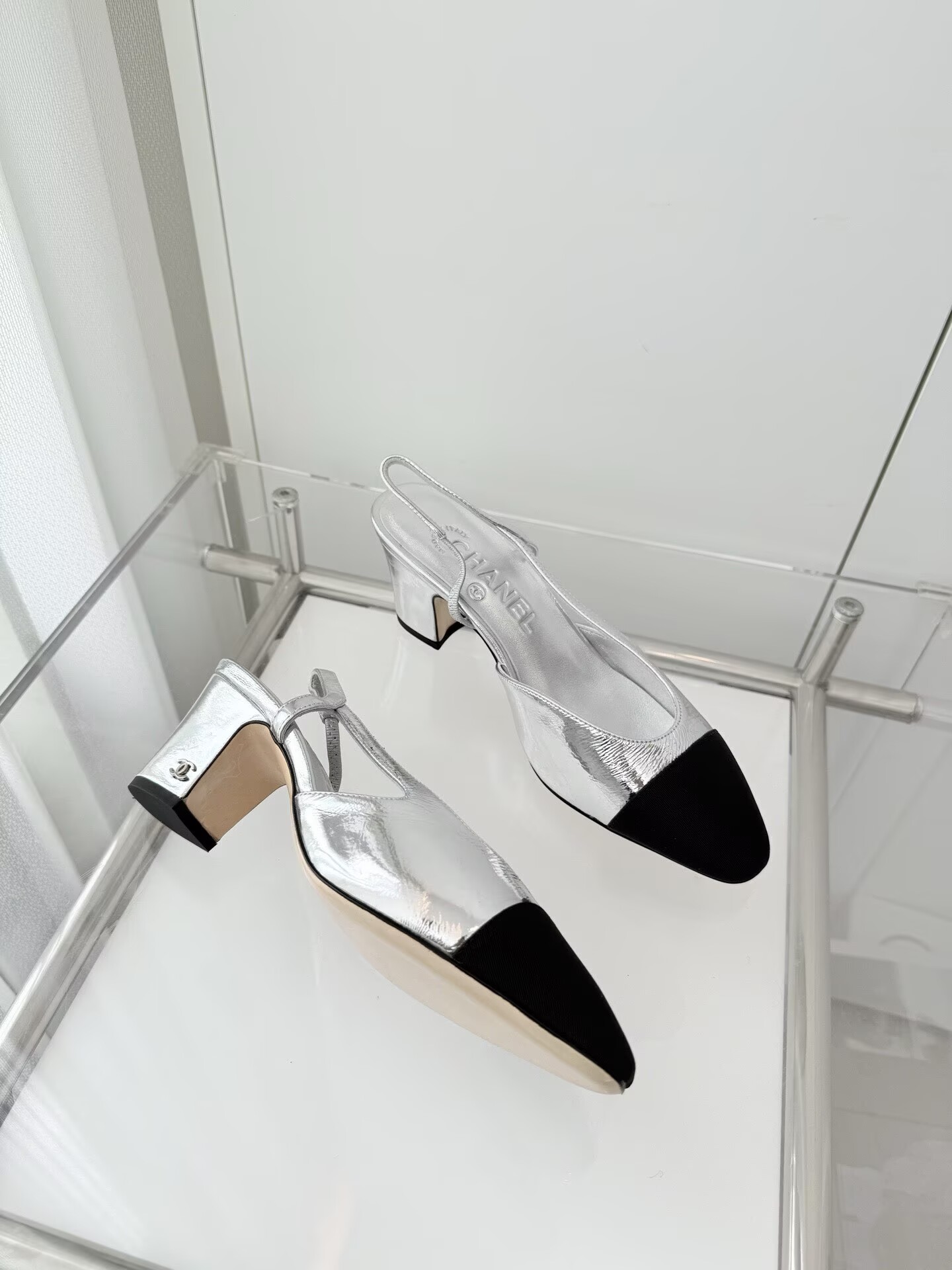 Chanel Sandals Calfskin Shoes 6.5CM Heels 63013 Silver Chanel Sandals Calfskin Shoes 6.5CM Heels 63013 Silver