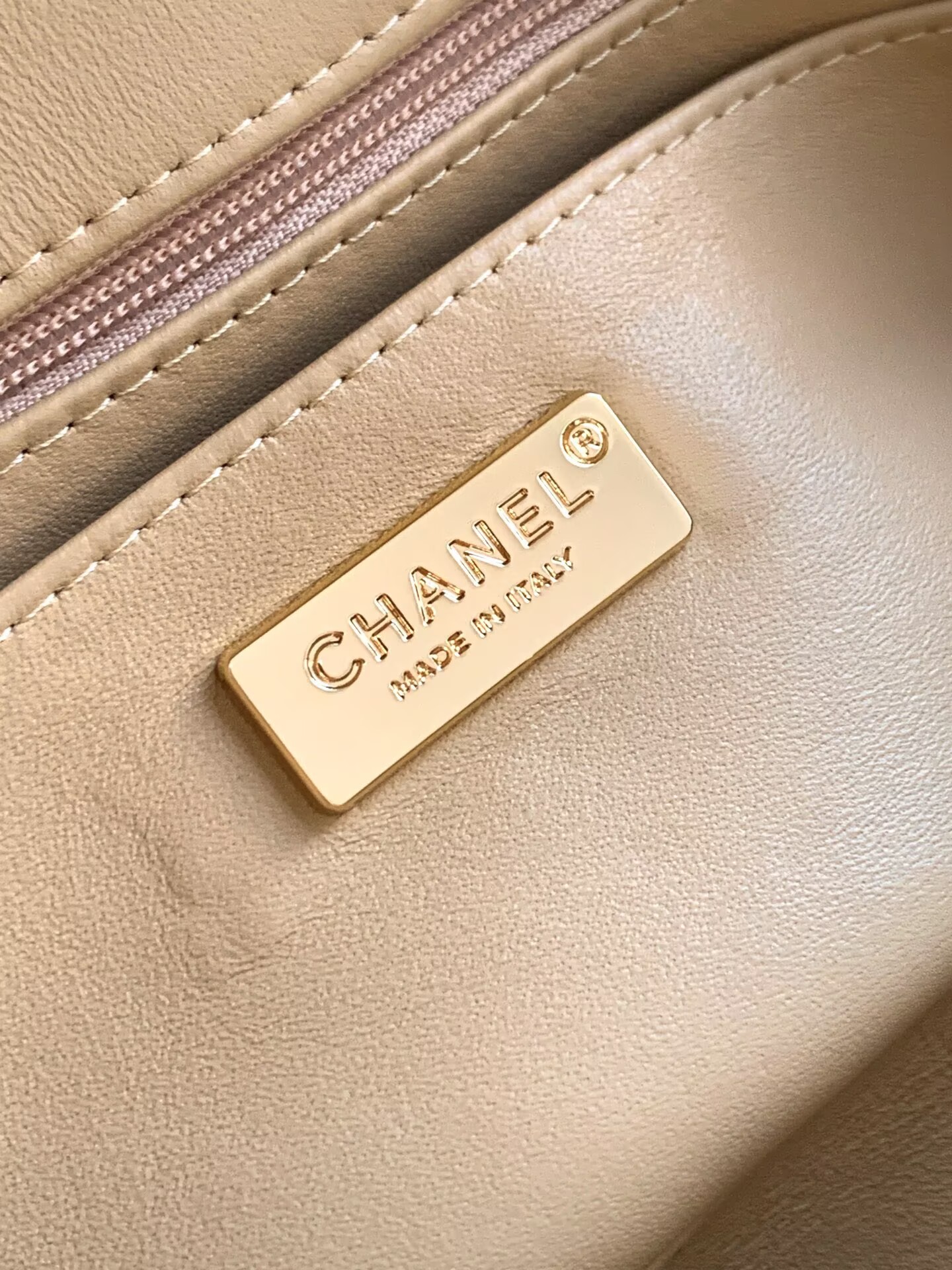 CHANEL 26C CF Mini Flap Bag AS5989 Khaki CHANEL 26C CF Mini Flap Bag AS5989 Khaki