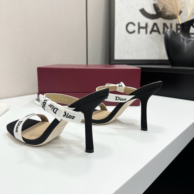 Dior Heeled Sandal with JAdior Straps Embroidered Cotton KCO538NV-5