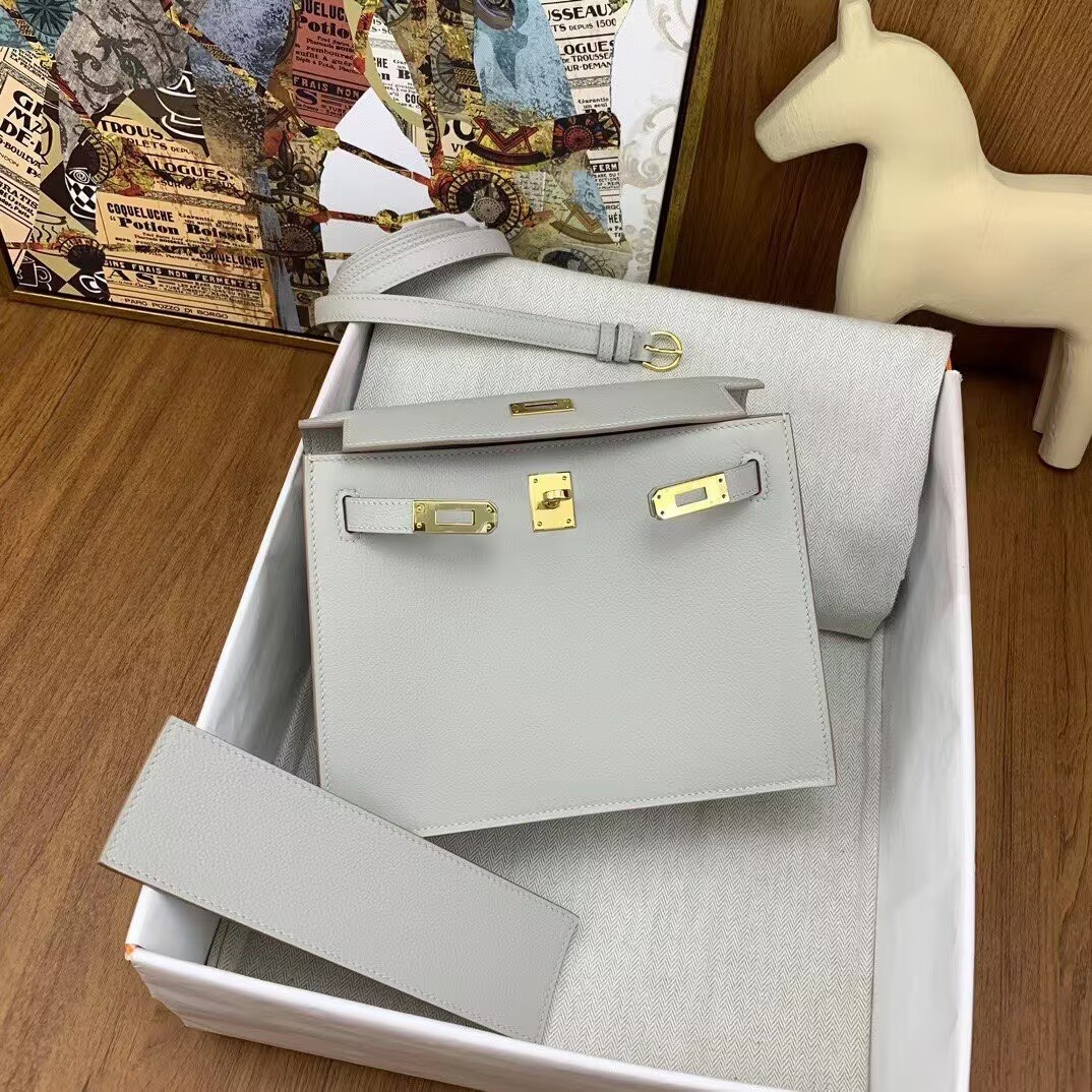 Hermes Kelly Danse Original Evercolor Leather 22CM KL22 Light Gold-Tone Hermes Kelly Danse Original Evercolor Leather 22CM KL22 Light Gold-Tone