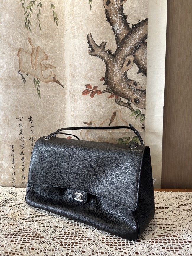 Chanel SPRING SUMMER 2026 MAXI FLAP BAG Grained Calfskin & Silver-Tone Metal AS6233 Black