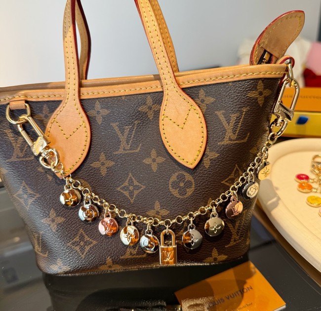 Louis Vuitton Confetti Chain Bag Charm M03459-1