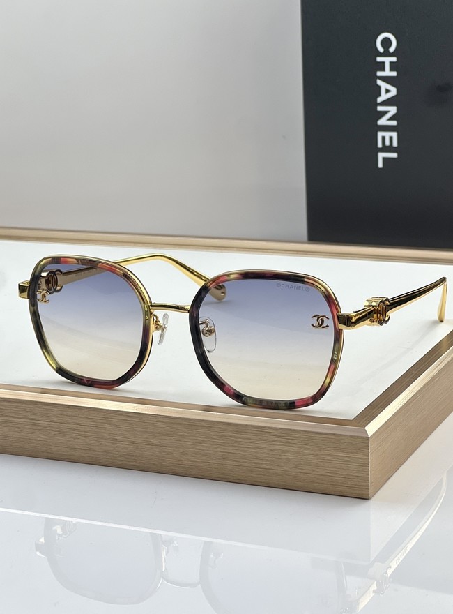 Chanel Sunglasses Top Quality 260513-12