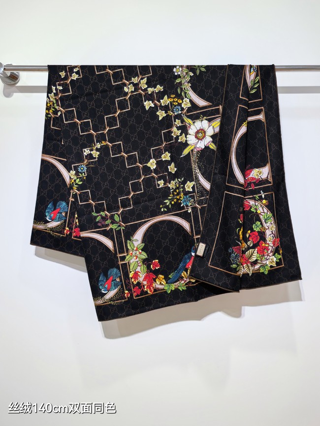 Gucci  Shawl Cashmere and Silk 76131-1
