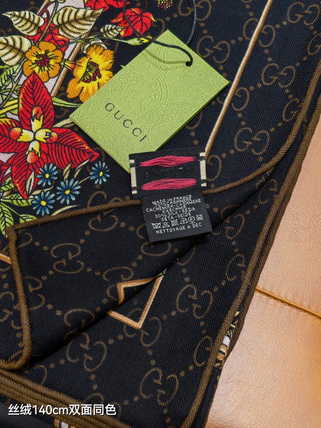Gucci  Shawl Cashmere and Silk 76131-1