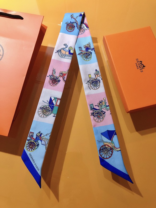 Hermes Twilly silk scarf H06425-2