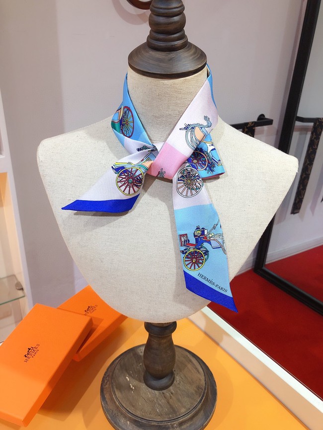 Hermes Twilly silk scarf H06425-2