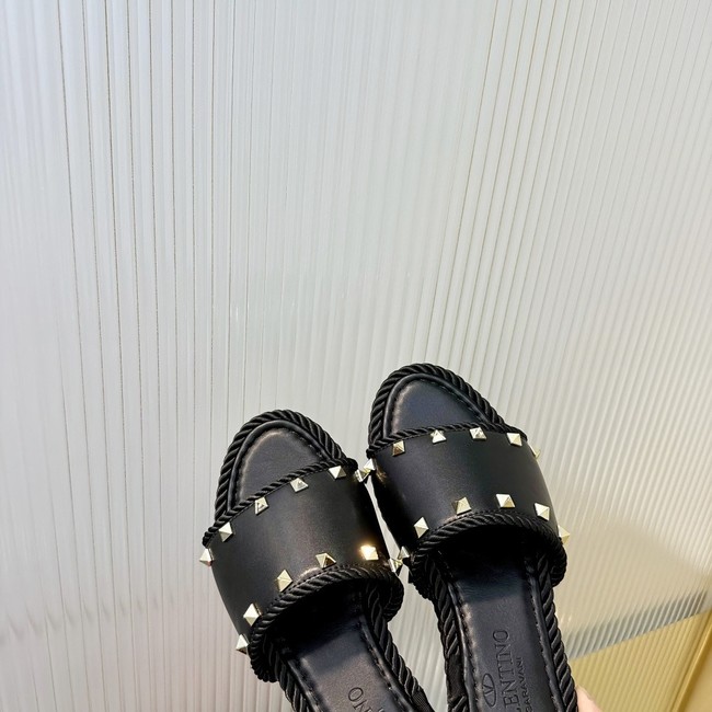 Valentino Sandals 67030-4