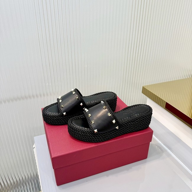 Valentino Sandals 67030-4