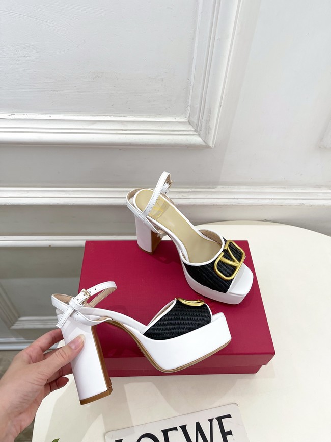 Valentino Sandals 67043-2