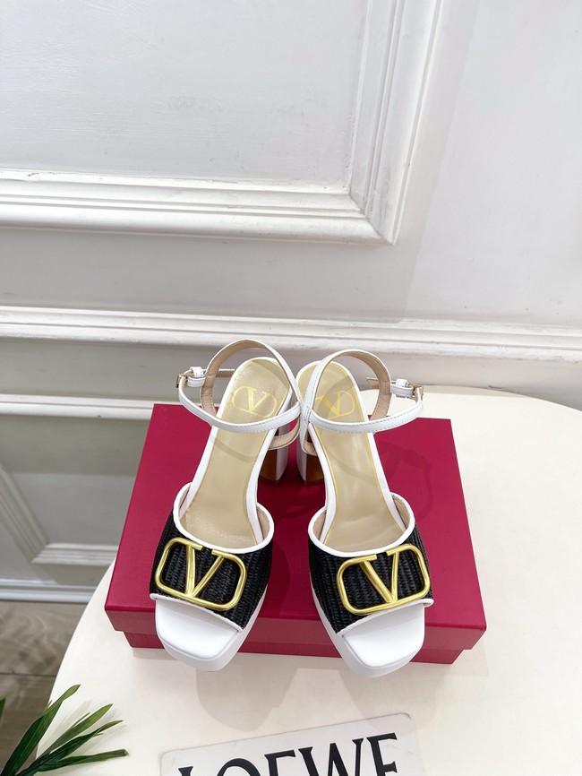 Valentino Sandals 67043-2
