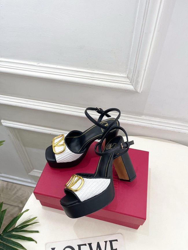 Valentino Sandals 67043-3
