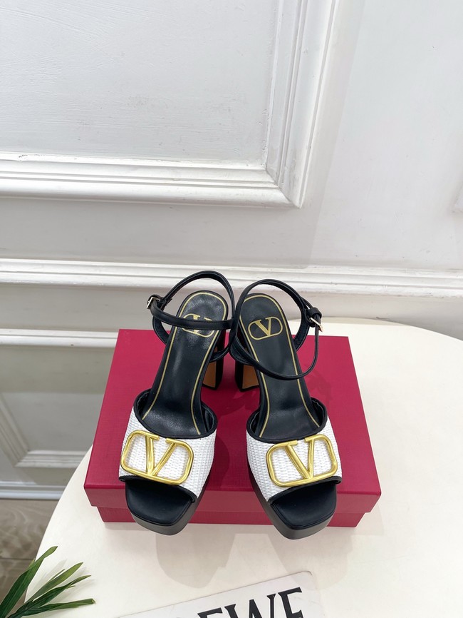 Valentino Sandals 67043-3