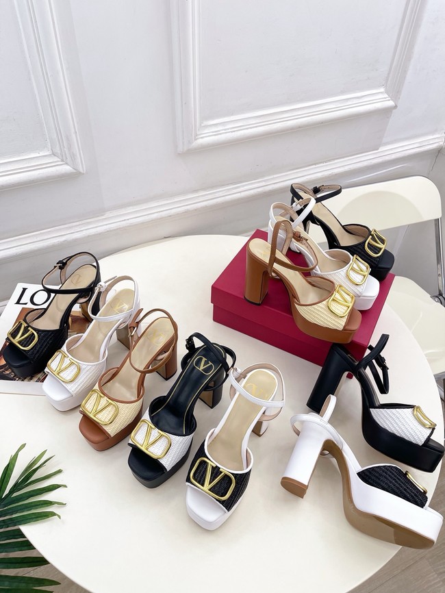 Valentino Sandals 67043-4