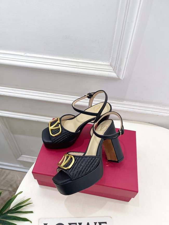 Valentino Sandals 67043-5