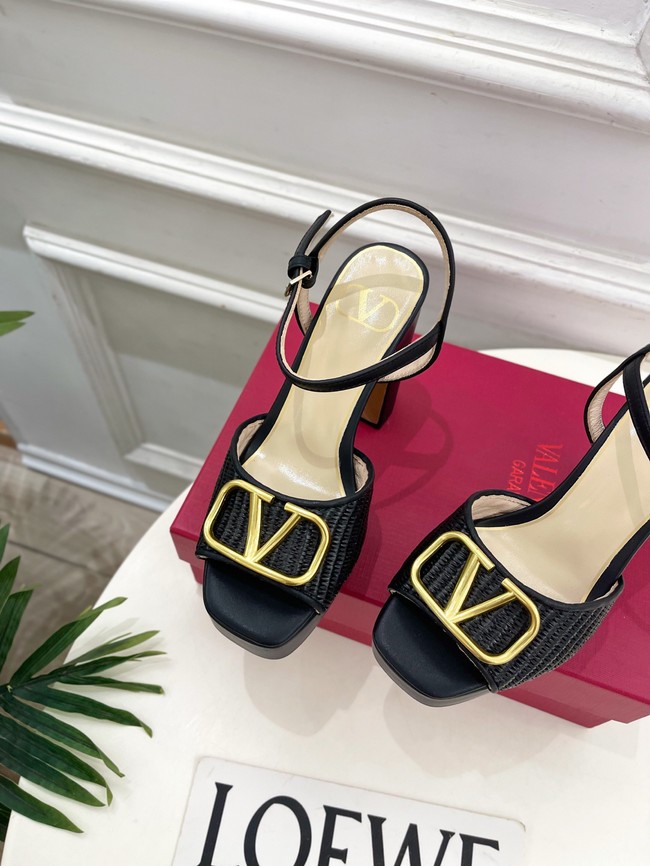 Valentino Sandals 67043-5