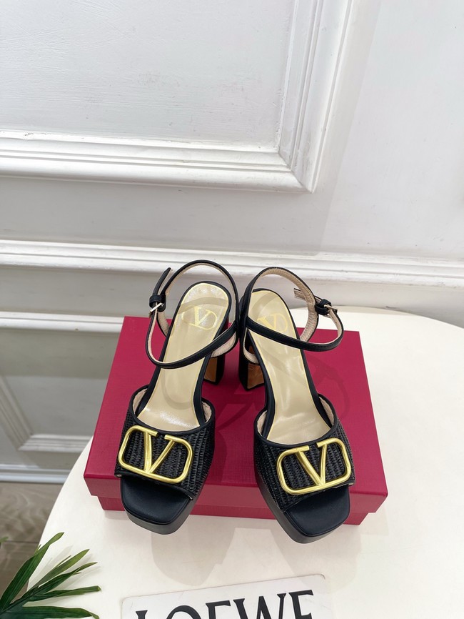 Valentino Sandals 67043-5
