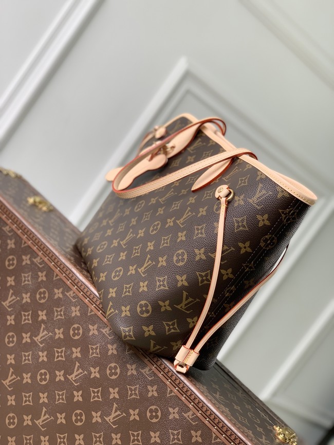 Louis Vuitton Neverwoof M27847