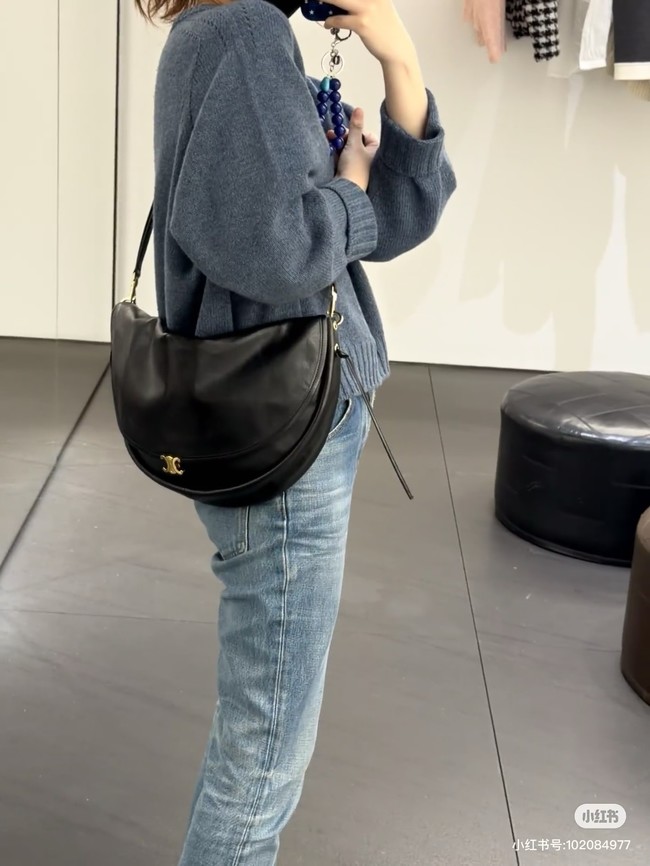 CELINE HALFMOON SOFT TRIOMPHE BAG IN SUPPLE SHINY LAMBSKIN 124142 black 