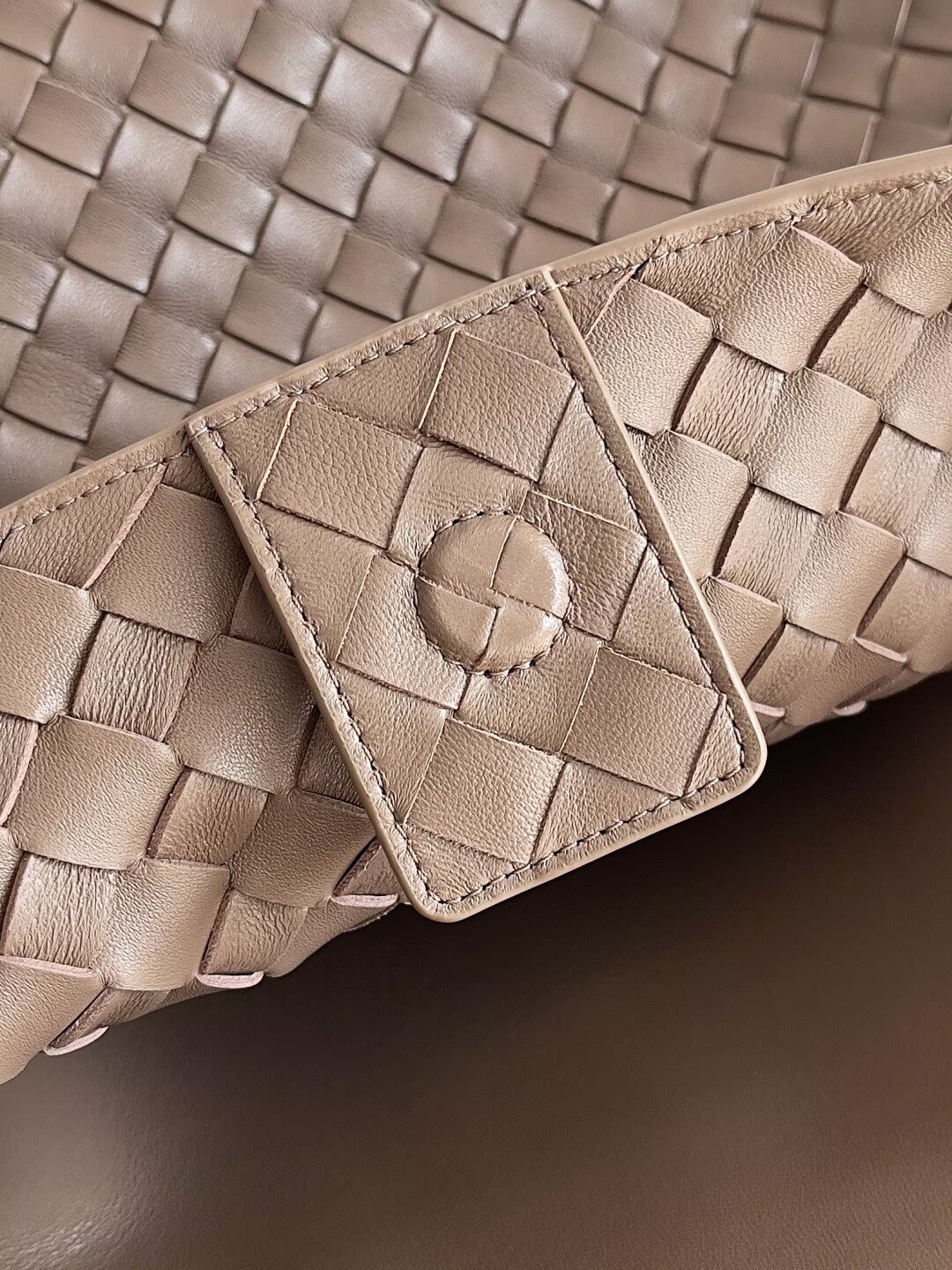 Bottega Veneta Andiamo Pepites Original Leather Large Bag 743575 Brown Bottega Veneta Andiamo Pepites Original Leather Large Bag 743575 Brown