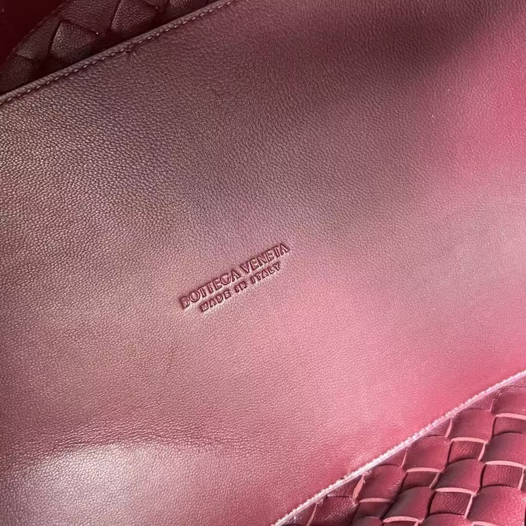 Bottega Veneta Andiamo Pepites Original Leather Large Bag 743575 Wine Bottega Veneta Andiamo Pepites Original Leather Large Bag 743575 Wine