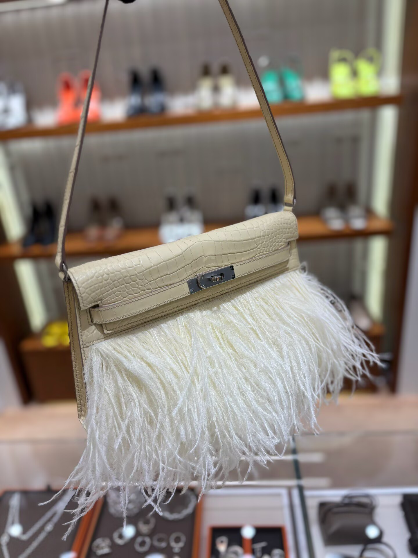 Hermes Kelly Elan Original Crocodile Leather Ostich Feathers Bag 83210 Cream Hermes Kelly Elan Original Crocodile Leather Ostich Feathers Bag 83210 Cream
