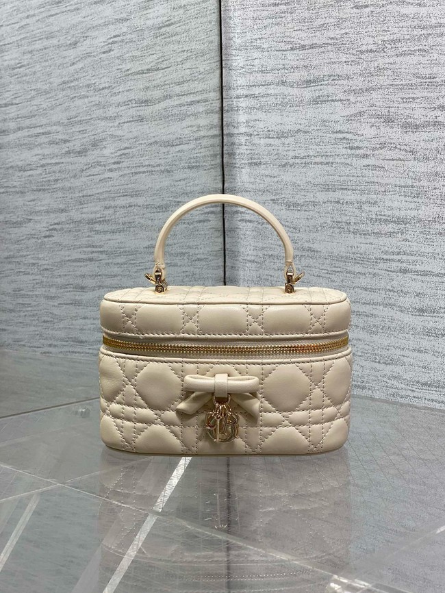 Dior Caro Mini Vanity Case Macrocannage Lambskin S5198UD Beige