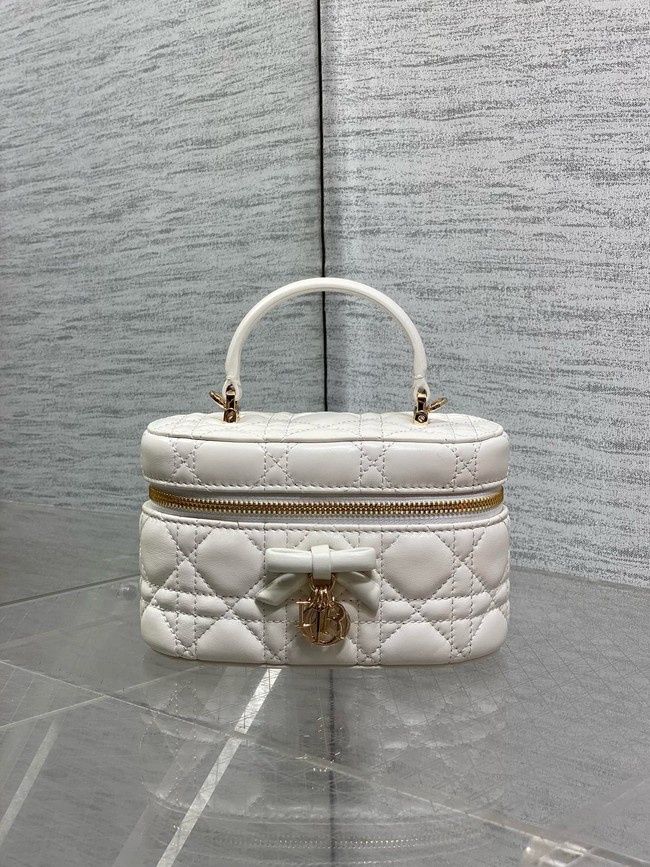 Dior Caro Mini Vanity Case Macrocannage Lambskin S5198UD Latte