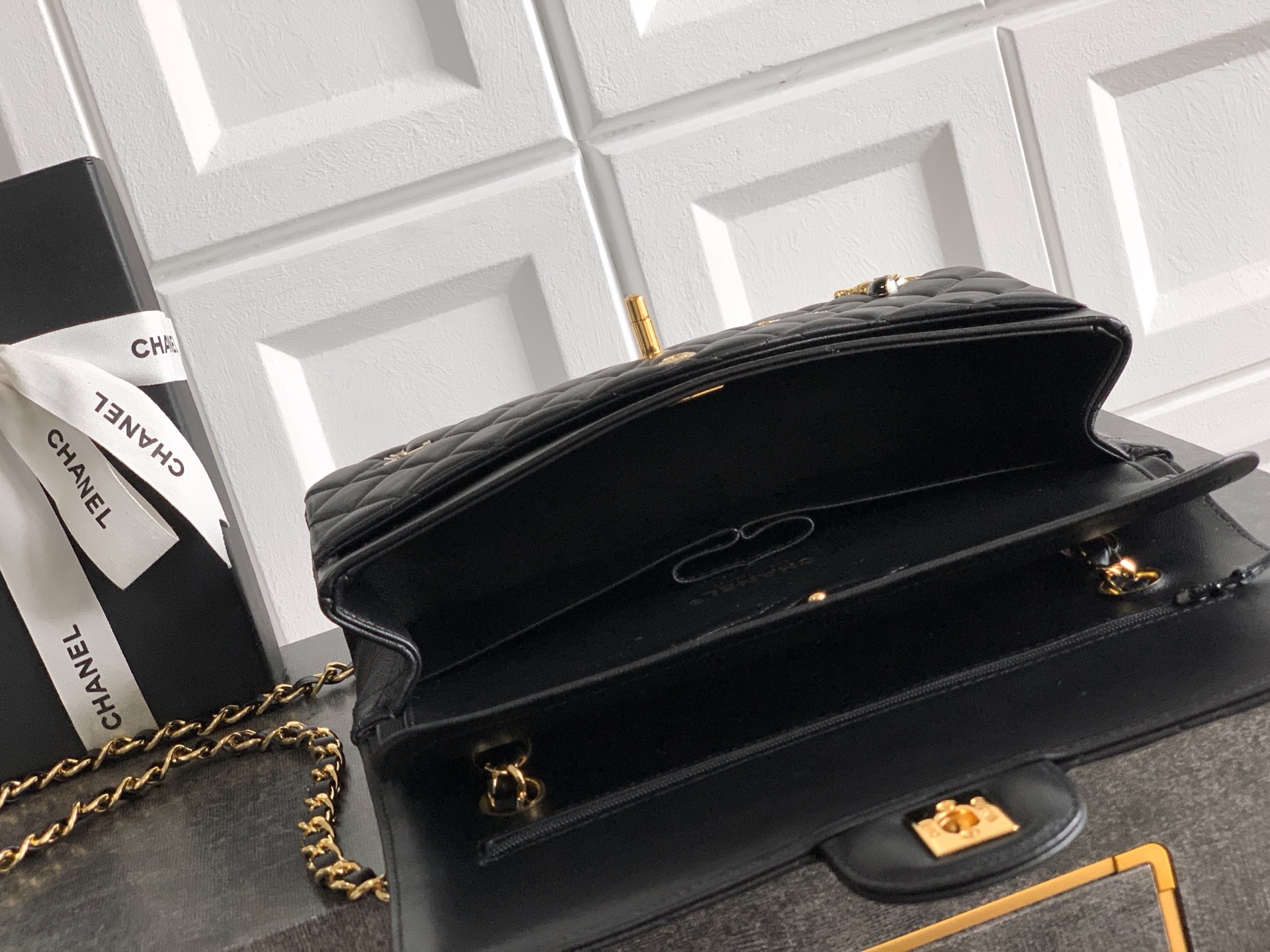 CHANEL Classic 11.12 Handbag A01112 black