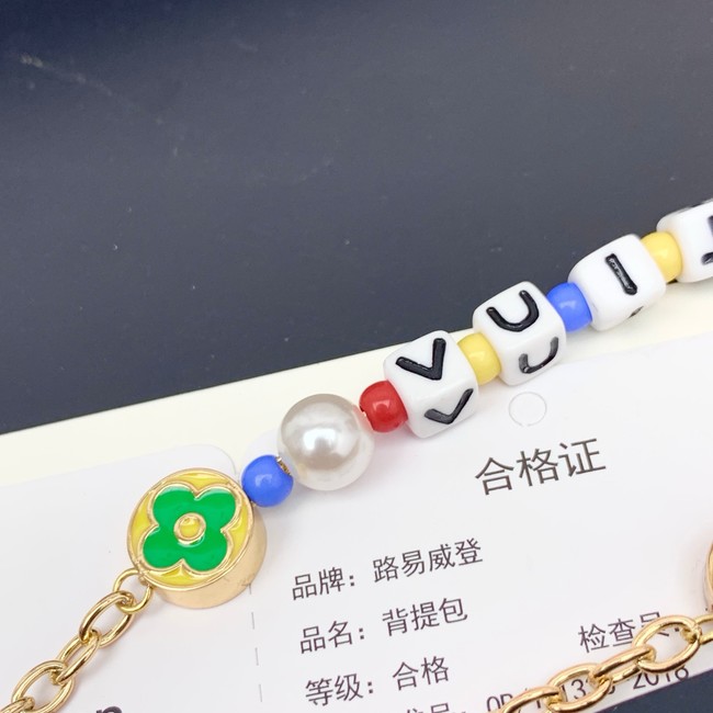 Louis Vuitton Charm M04053-2