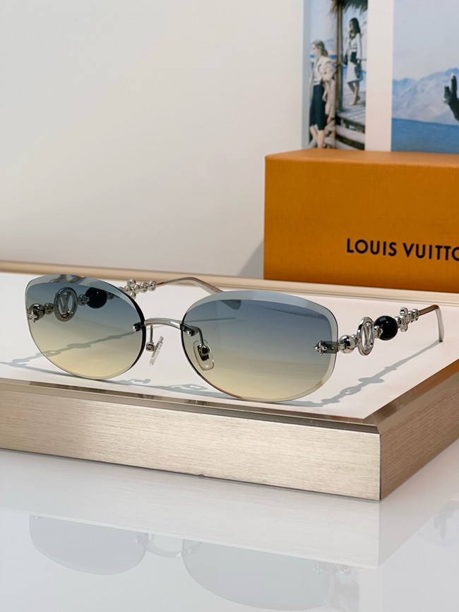 Louis Vuitton Sunglasses 260517-15