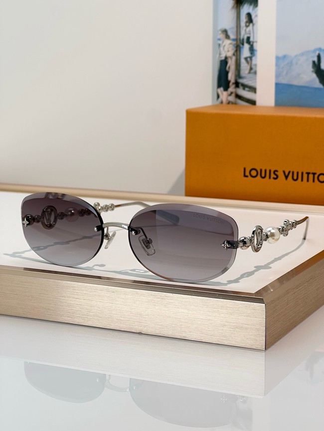 Louis Vuitton Sunglasses 260517-16