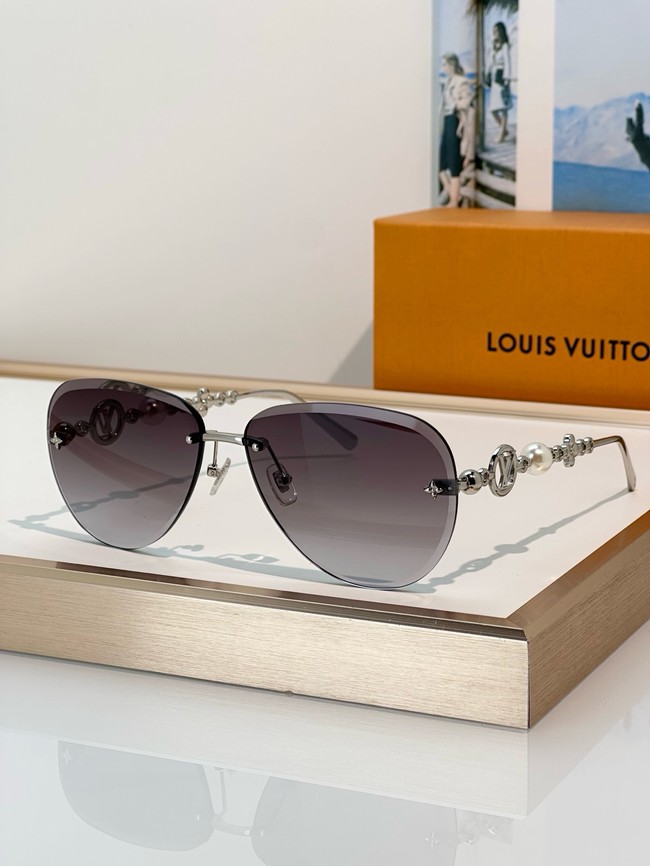 Louis Vuitton Sunglasses 260517-5