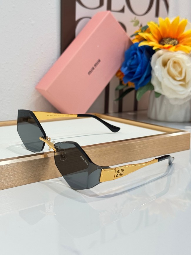 MIUMIU Sunglasses 260515-12