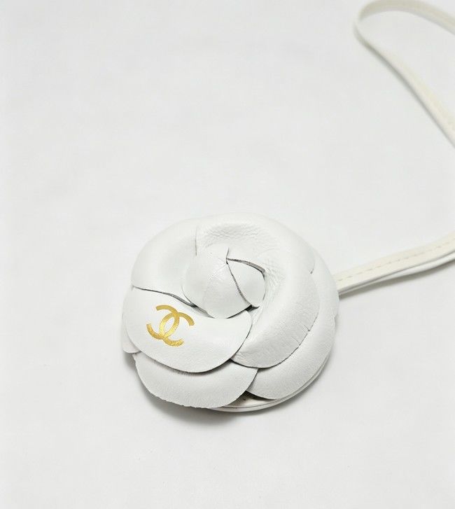 CHANEL charm 6598 Beige CHANEL charm 6598 Beige