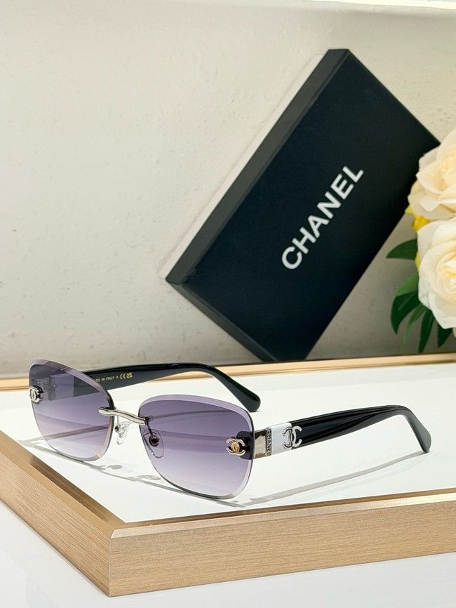Chanel Sunglasses 260539-6