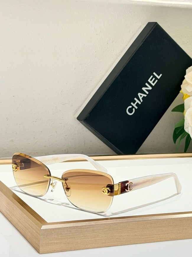 Chanel Sunglasses 260539-7
