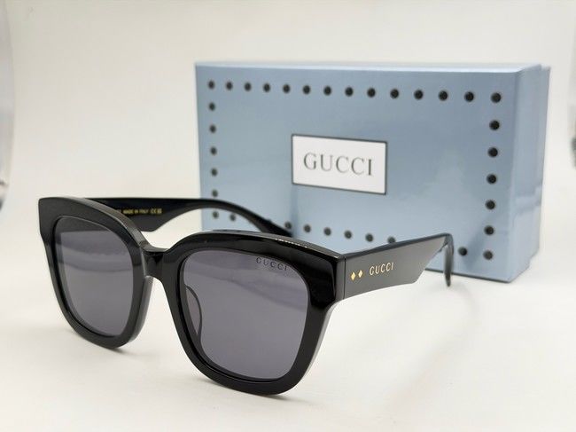 Gucci Sunglasses GS000124