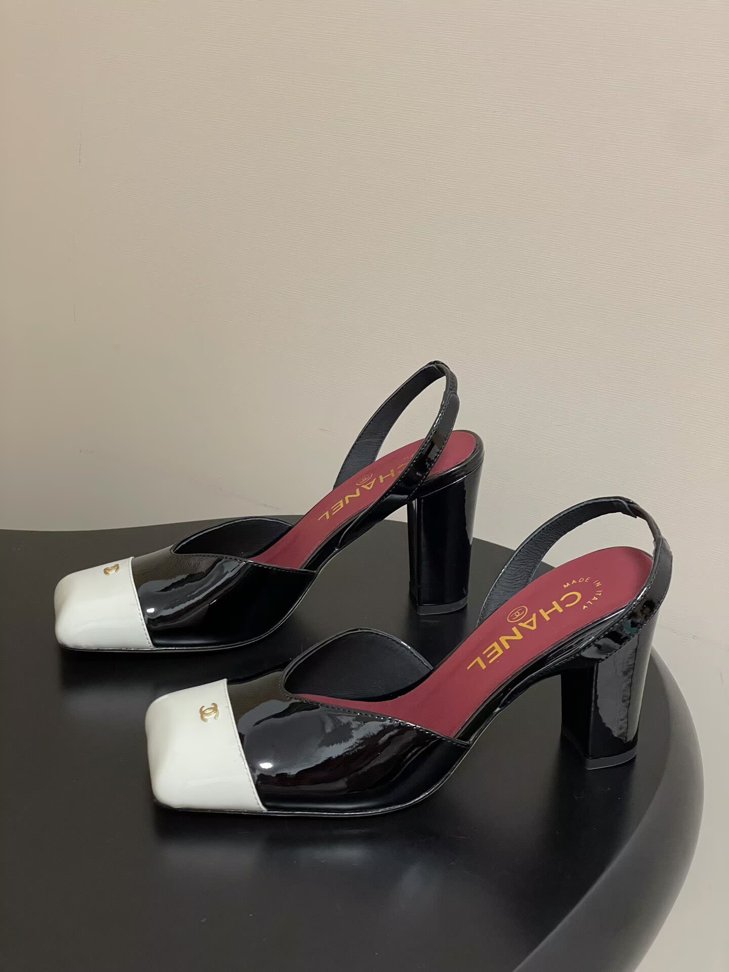 Chanel Pumps Lambskin heel G47189 White&Black Chanel Pumps Lambskin heel G47189 White&Black
