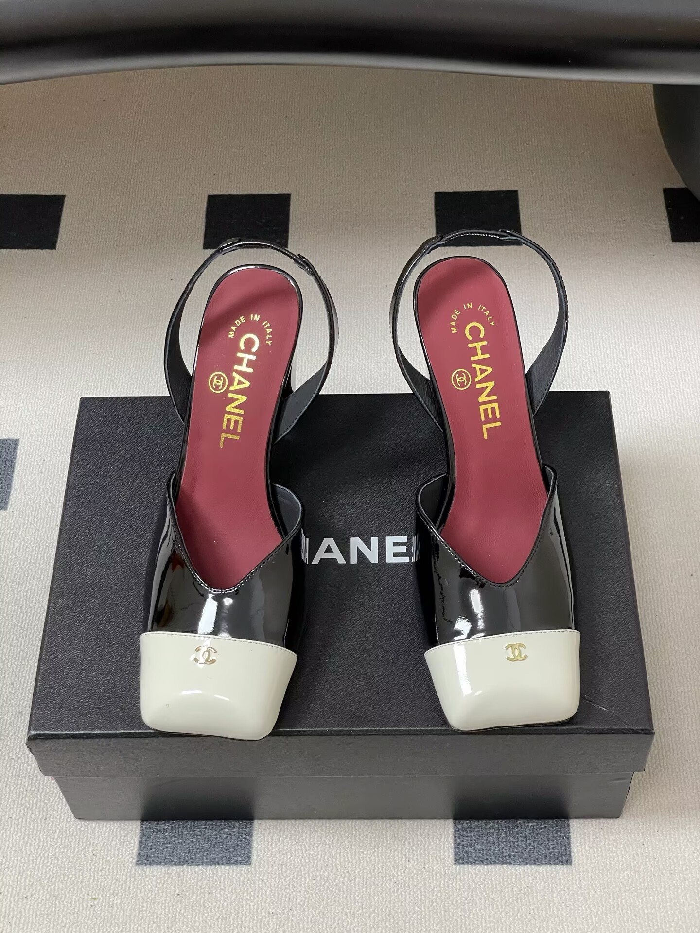 Chanel Pumps Lambskin heel G47189 White&Black Chanel Pumps Lambskin heel G47189 White&Black